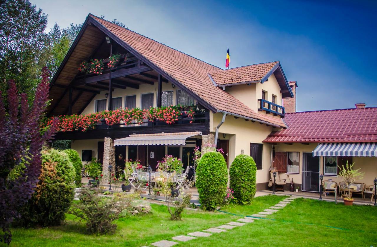 Villa Casa Csiki Rîşnov Esterno foto