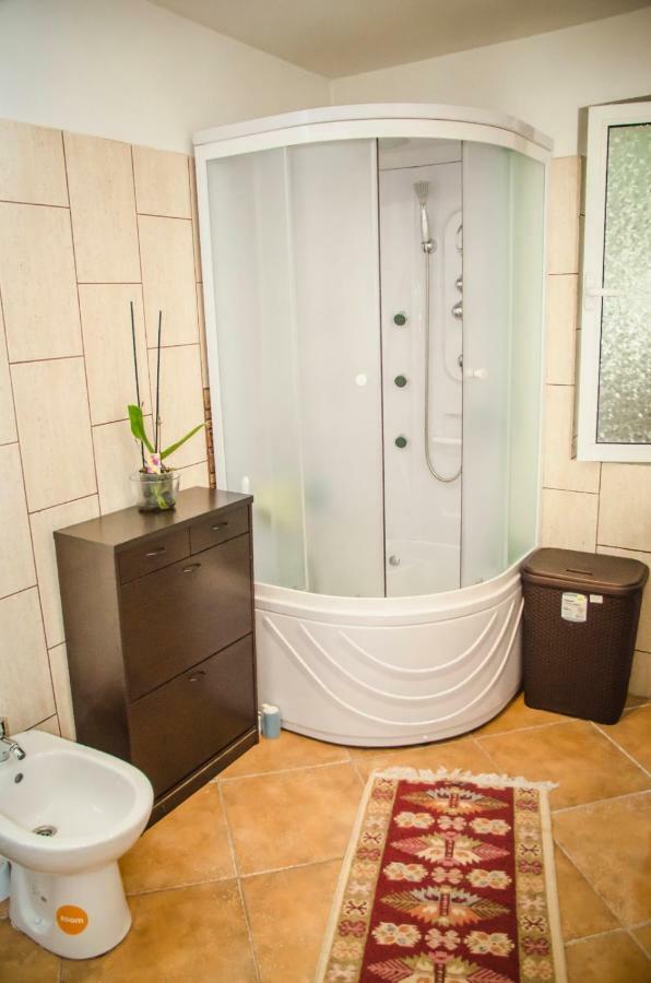 Villa Casa Csiki Rîşnov Esterno foto