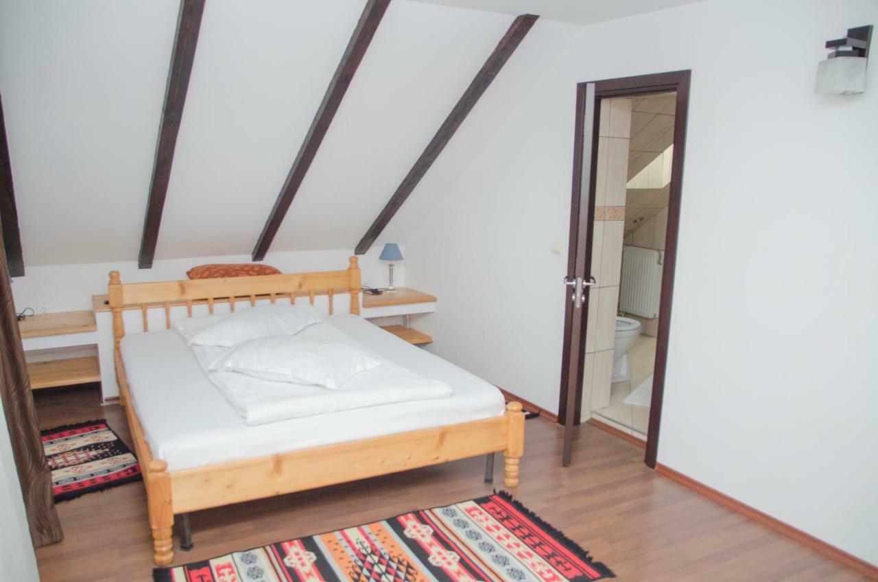 Villa Casa Csiki Rîşnov Esterno foto